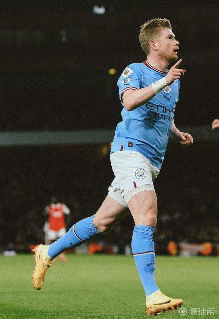 董路批评中国球迷不热爱足球，中国男足多次无缘世界杯，呼吁提升足球热情。