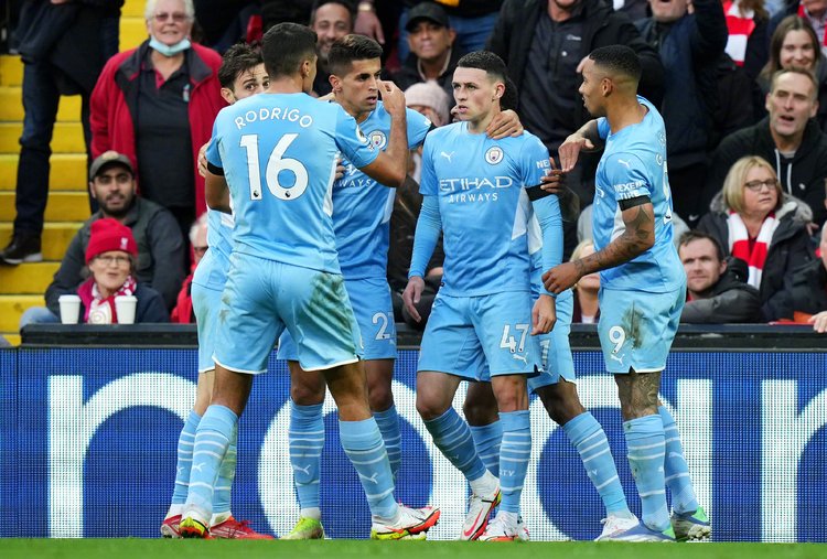 海港发文祝福奥斯卡：艰难时刻会过去，我们与功勋队长同在